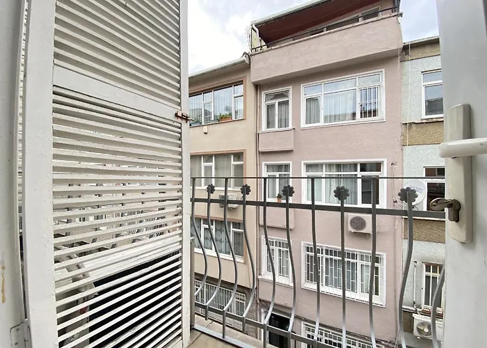 Peaceful Cozy Flat • Perfect For Relaxation * Istanbul